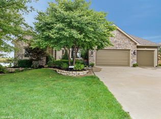 14131 Belrive Cir, Basehor, KS 66007