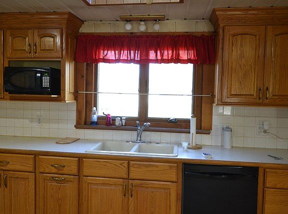 3rd image of 1825 1st St