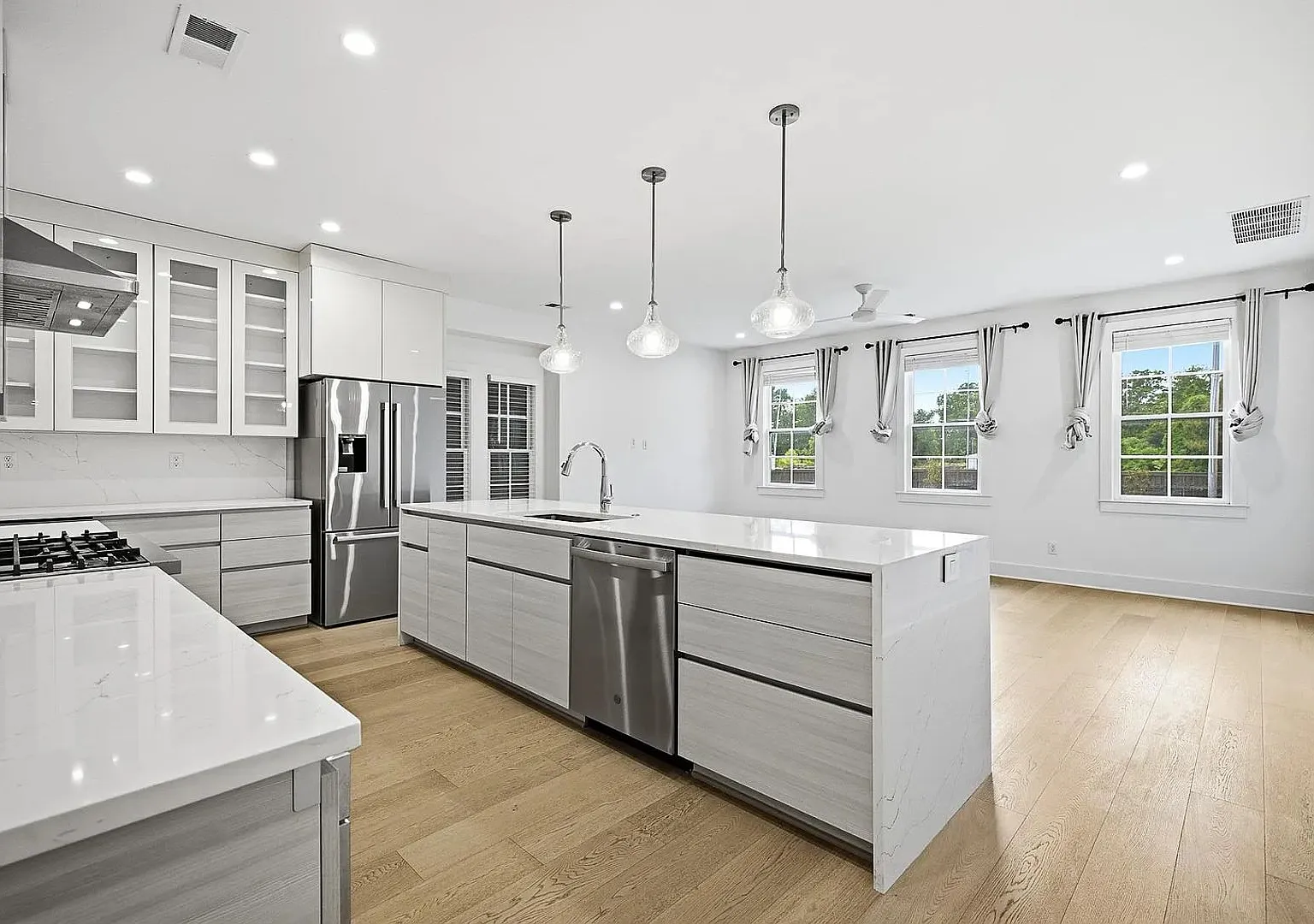 New Construction 4 Bedroom Home In Downtown Memphis — Photo 2