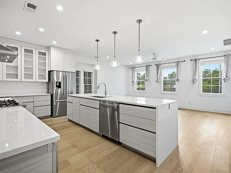 722 Meditation Ln — Photo 2