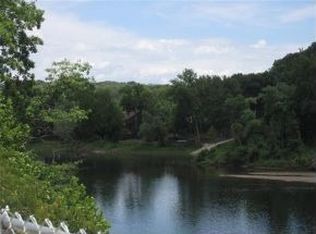 420 Fall Creek Dr APT 2, Branson, MO 65616