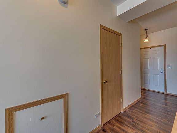 3rd image of 2071 Limestone Ln