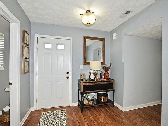 5th image of 10312 Cadogan Dr