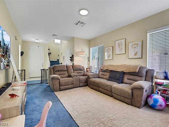 5th image of 8230 Golden Flowers St