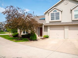 5426 Thornbriar Ln, Fort Wayne, IN 46835