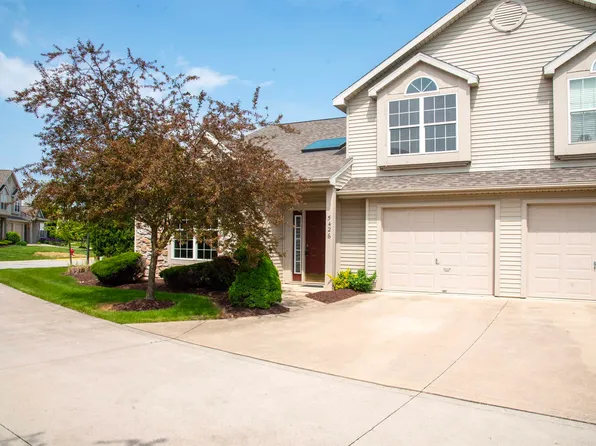 5426 Thornbriar Ln, Fort Wayne, IN 46835