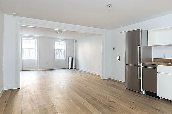 1st image of 192 Warren St #1
