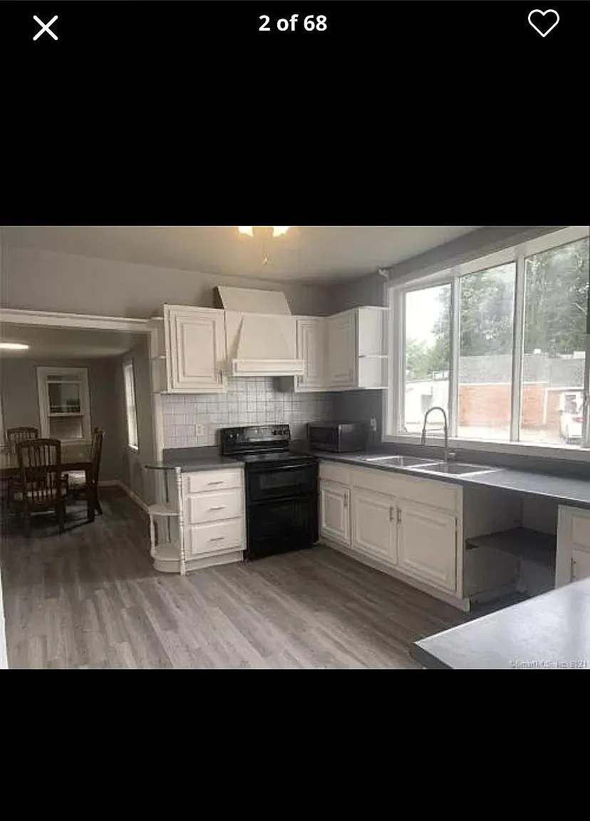 25 Church Dr — Photo 2