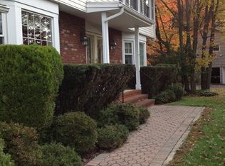 22 Parkview Dr, Succasunna, NJ 07876