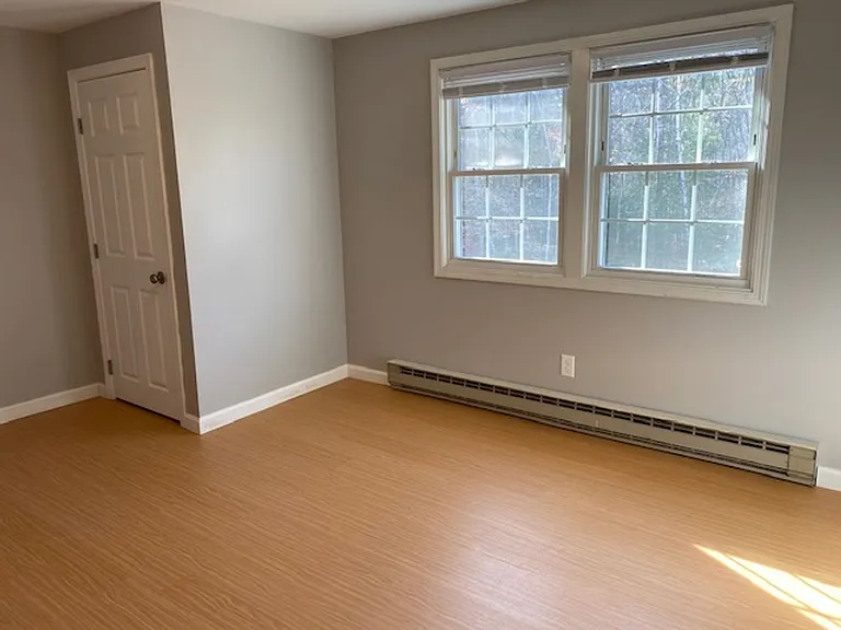9 Bayberry Ln — Photo 8