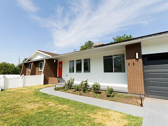 3rd image of 2235 E Woodchuck Way