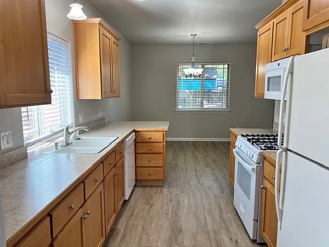 24325 Foresthill Rd — Photo 4
