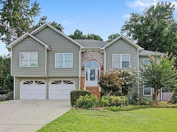 1465 La Maison Dr, Lawrenceville, GA 30043