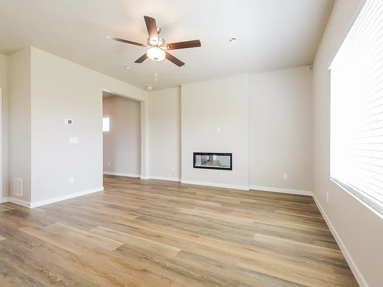 7316 Crystal Ave — Photo 5
