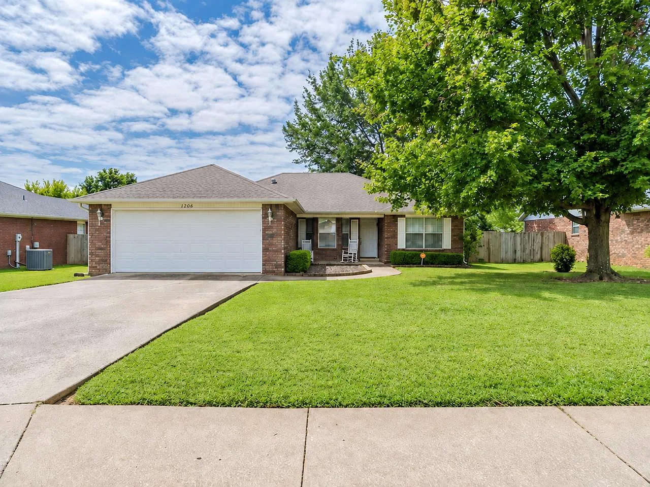 3 bed, 1535 sqft, $2,150 — Photo 1