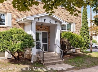 2800 Colfax Ave S #206, Minneapolis, MN 55408