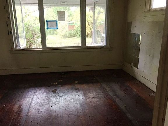 5th image of 18914 Anglin St
