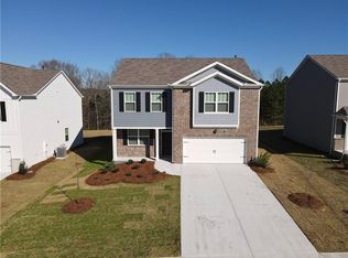 4290 Montberry Ln, Fairburn, GA 30213