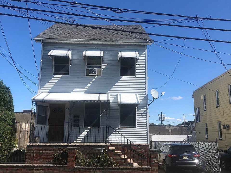 1st image of 41 Columbia Ave Floor 1