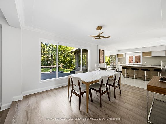 5th image of 59 Edgevalley Dr