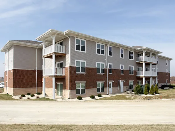 ST JAMES SENIOR APARTMENTS, 3700 Eagle Nest Dr #3700100, Crete, IL 60417