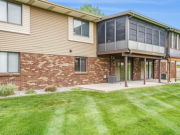 4th image of 6786 Waterview Dr SW