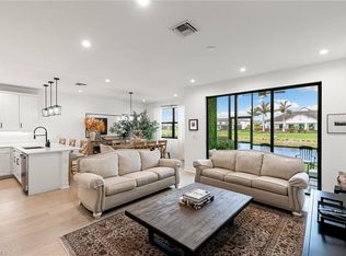 7544 Carnegie Way, Naples, FL 34119