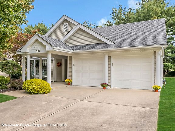 3rd image of 503 Waterford Drive