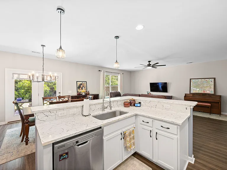 554 Wynfield Forest Dr — Photo 12