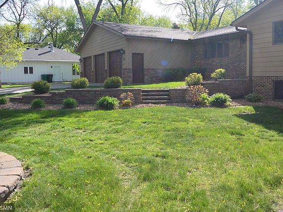5th image of 120 Edgewood Dr