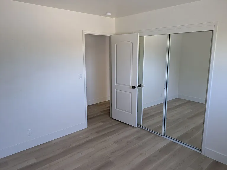 478 Porter St — Photo 24