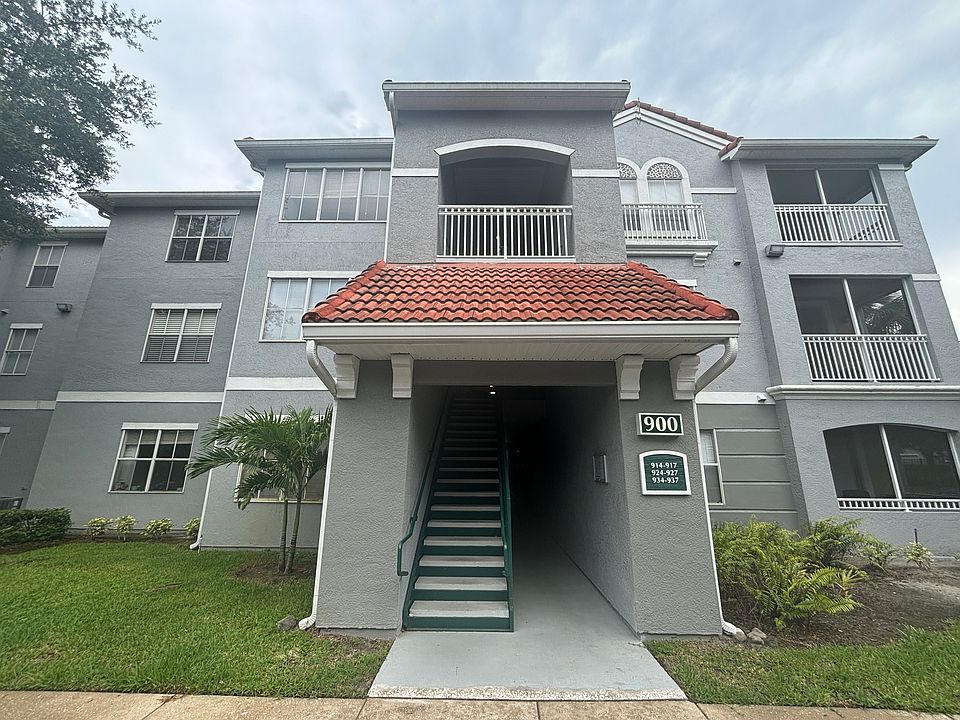 1st image of 18001 Richmond Place Dr APT 914
