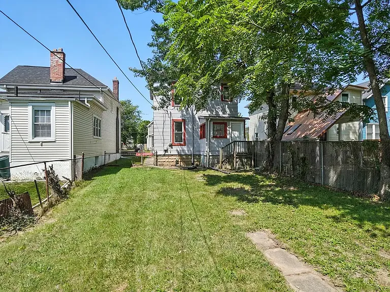 928 Miller Ave — Photo 9