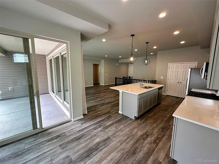 6652 Golden Briar Ln — Photo 18