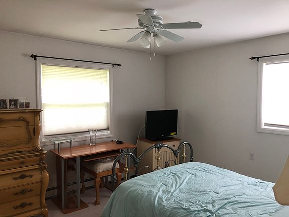 3rd image of 65 Castle Harbor Dr