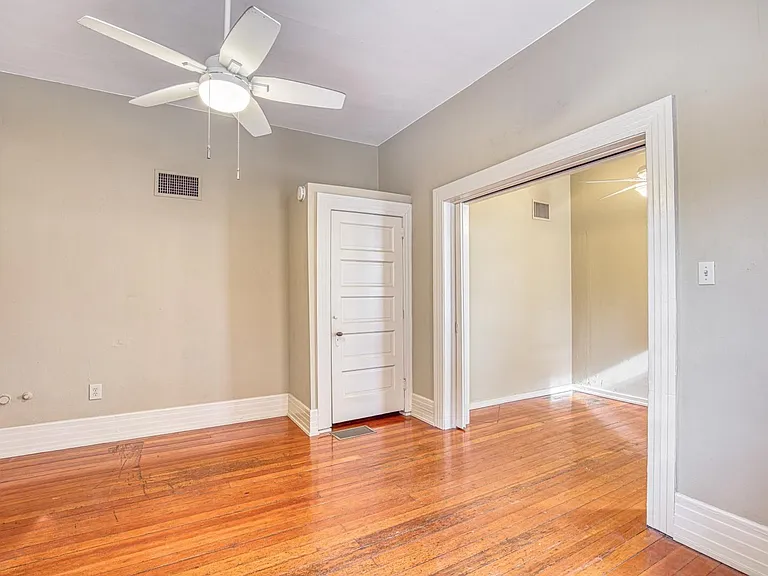 521 E University Blvd #4 — Photo 8