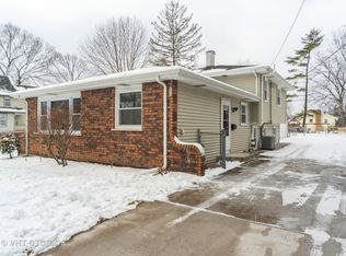 230 S Brewster Ave, Lombard, IL 60148