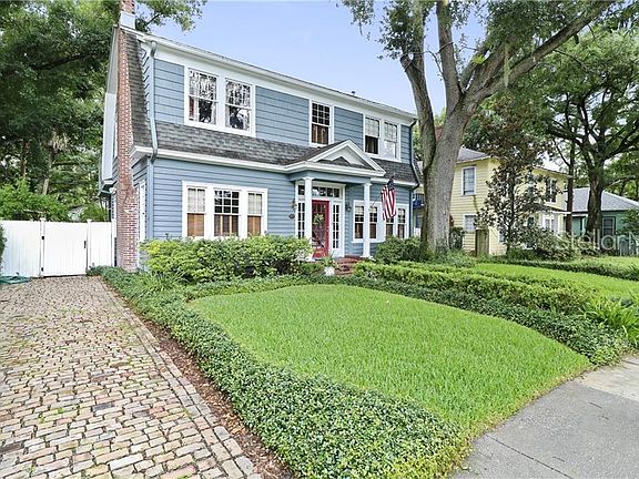 3rd image of 1109 Park Ave