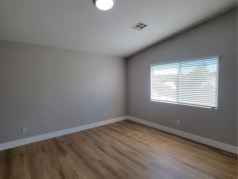 1476 Morning Crescent St — Photo 16
