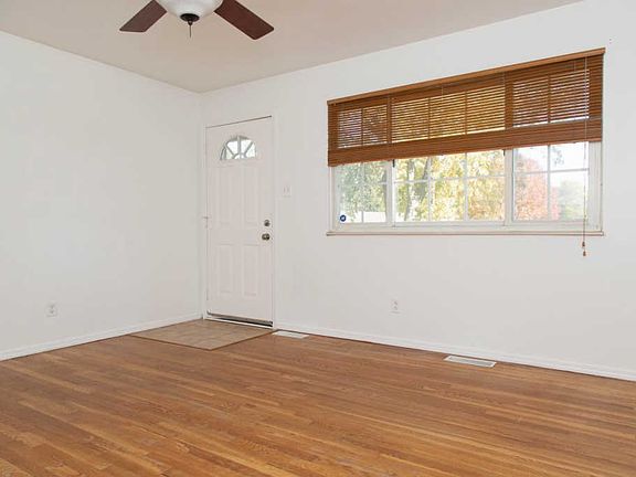 3rd image of 7959 Scotty Dr