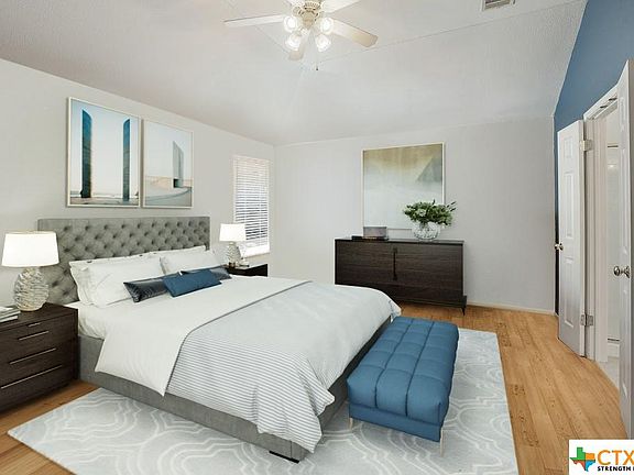 4th image of 703 Plumbago Dr