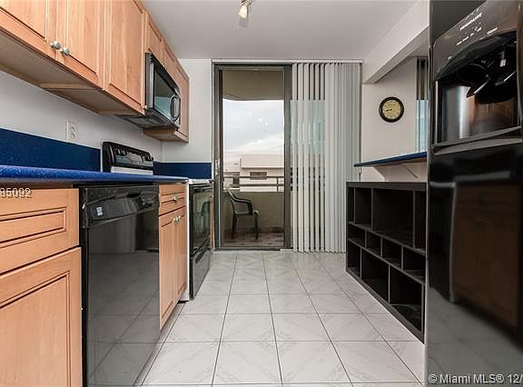 3rd image of 8201 Byron Ave APT 504