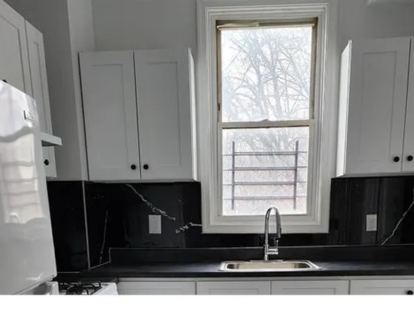 26 Mulberry St APT 2, Yonkers, NY 10701