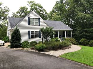 7526 Compromise Hill Rd, Gloucester, VA 23061