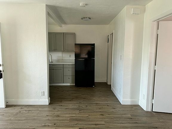 4th image of 1734 Fletcher St