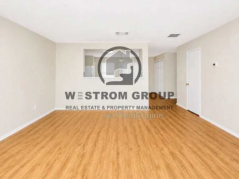 7120 Planters Row Dr — Photo 8
