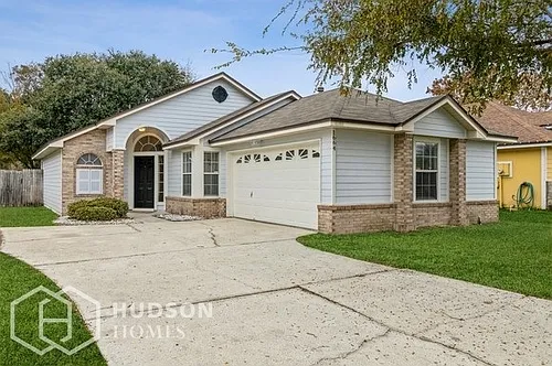 1664 Hudderfield Cir W Photo 1
