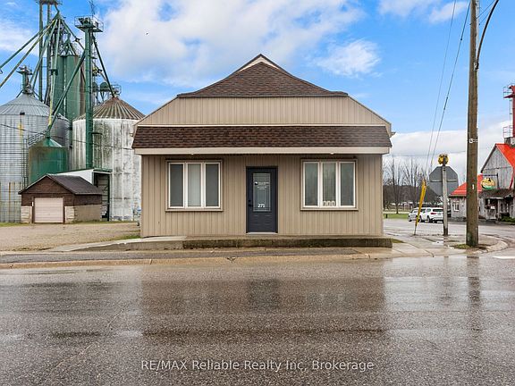 3rd image of 271 Main St N