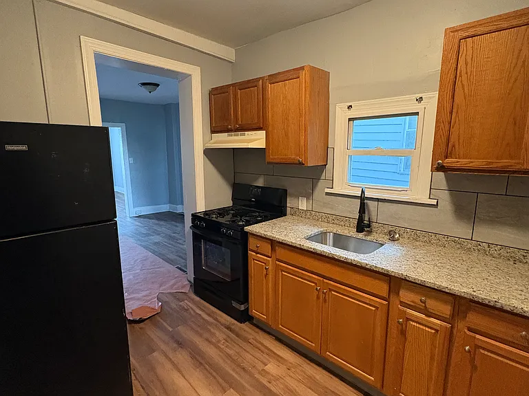 1708 Briggs St — Photo 3