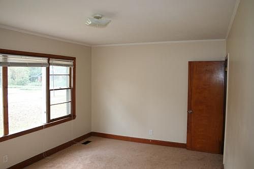2nd image of 133 Evergreen St